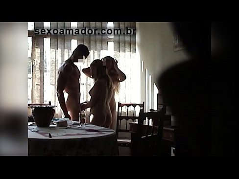 ❤️ Sexvänner bjuder in en gigantisk man och en trekant med honom ❤❌ Pornvideo at sv.fotonovelasxxx.ru ❌
